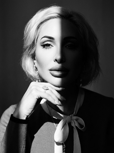 Yanita — black and white portrait